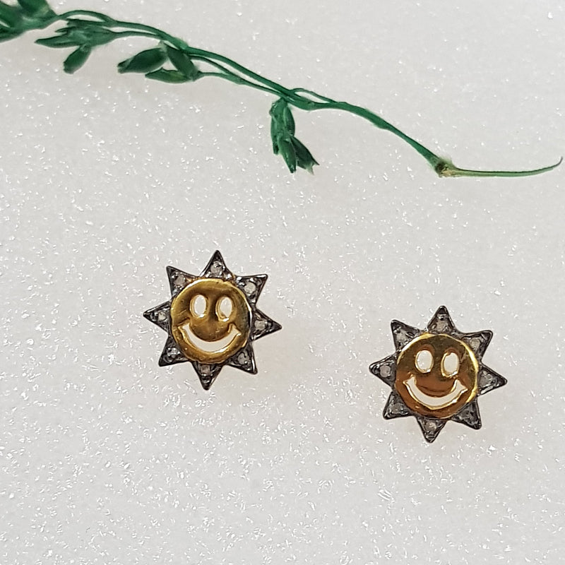 These exquisitely crafted Smile Designer Charming Small Studs will make the perfect gift for your beloved mother or a special anniversary celebration. Silver Jewelry