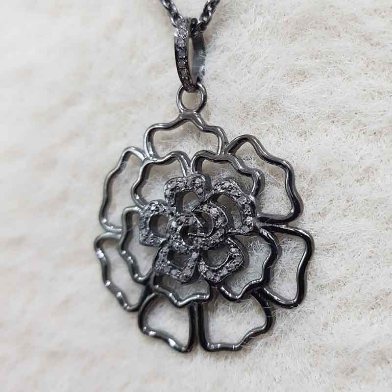 Beautifully Designed Flower Pendant, Floral Dreams Pendant, Gift For Sister, Birthday Gift