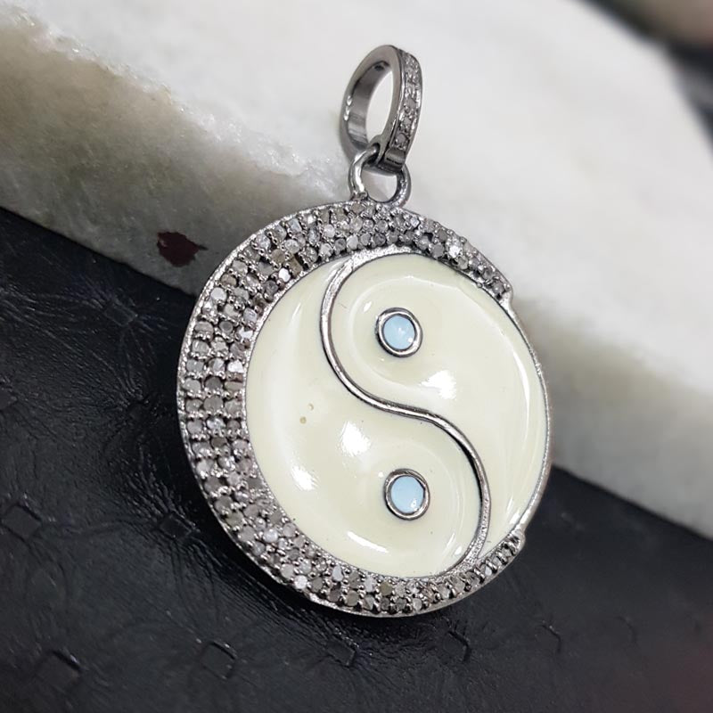 Good Looking Handmade Designer Round Pendant With Pave Diamond, personalized Gift For Love