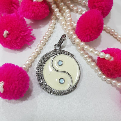 Good Looking Handmade Designer Round Pendant With Pave Diamond, personalized Gift For Love