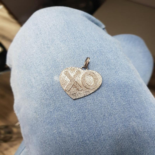 Sweetheart XO: A Pendant of Love, Good Looking Handmade Designer Hearts Pendant With Pave Diamond, Silver Jewelry